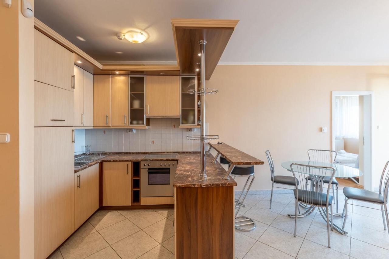 Kék Hullám Apartman Apartamento Siófok Exterior foto